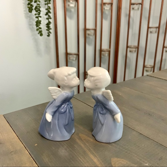 Lefton Other - Vintage Lefton Kissing Angels Porcelain Figurines